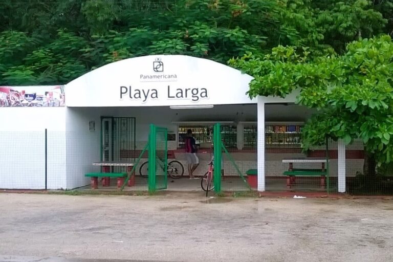 Market in Playa Larga Cuba