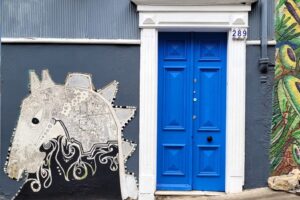 Horse head and flowers