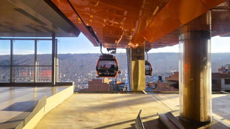 Orange line station in La Paz teleferico, ready to launch