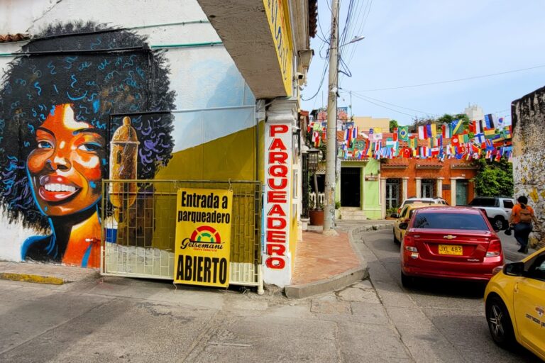 wall art and street view